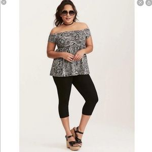 Torrid Black White Paisley Off Shoulder Baby Doll